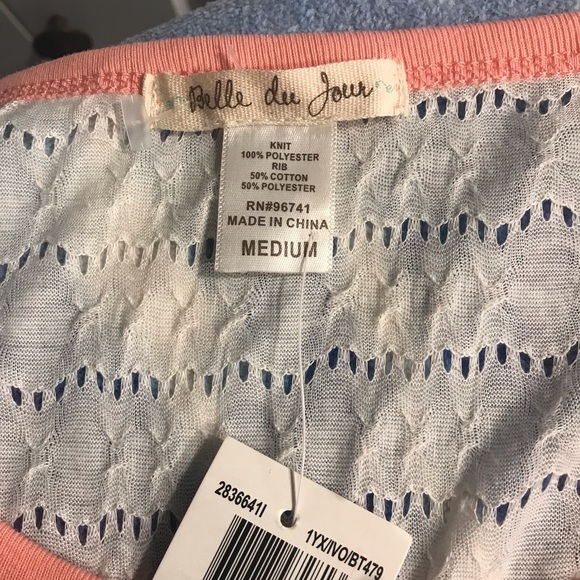 NWT - Belle Du Jour White Henley Top - Size Medium - Picture 4 of 8